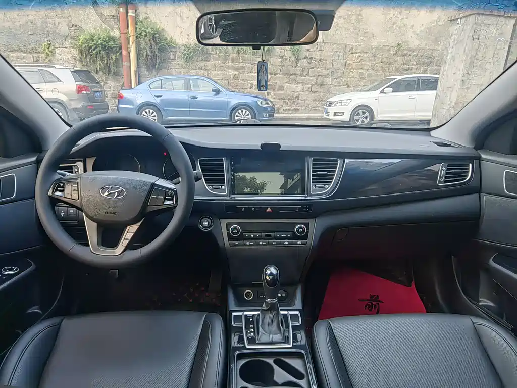 Hyundai Mistra 2014 — фото 11