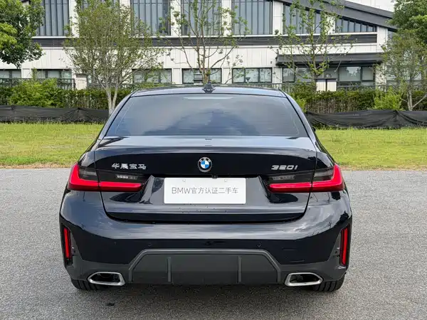 BMW 3 Series 2023