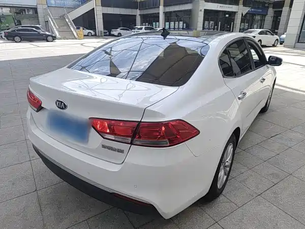 Kia K4 2015