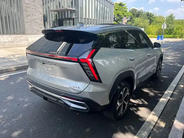 Geely Boyue L 2024