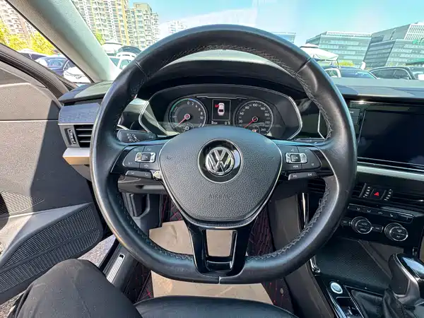 Volkswagen Passat Plug-In Hybrid 2019