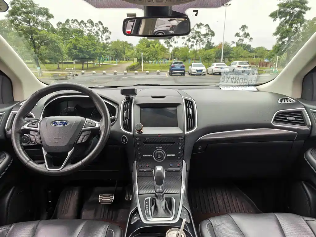 Ford Edge 2015 — фото 4