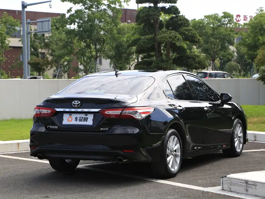 Toyota Camry 2022 — фото 20