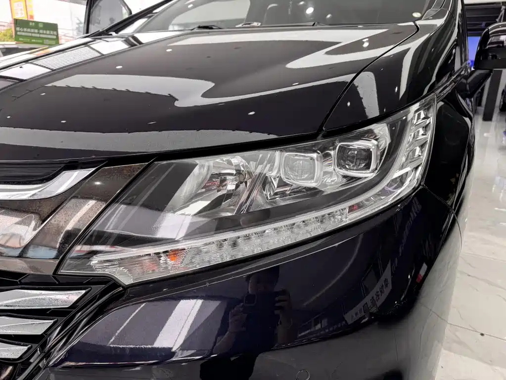 Honda Odyssey 2019 — фото 30