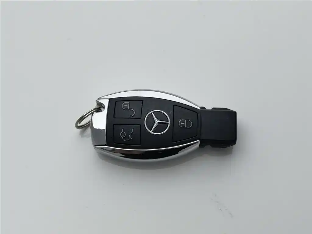 Mercedes-Benz GLC 2018 — фото 19