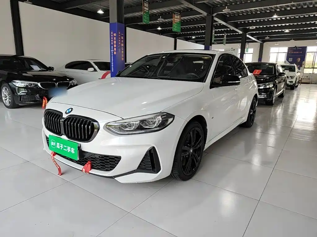 BMW 1 Series 2021