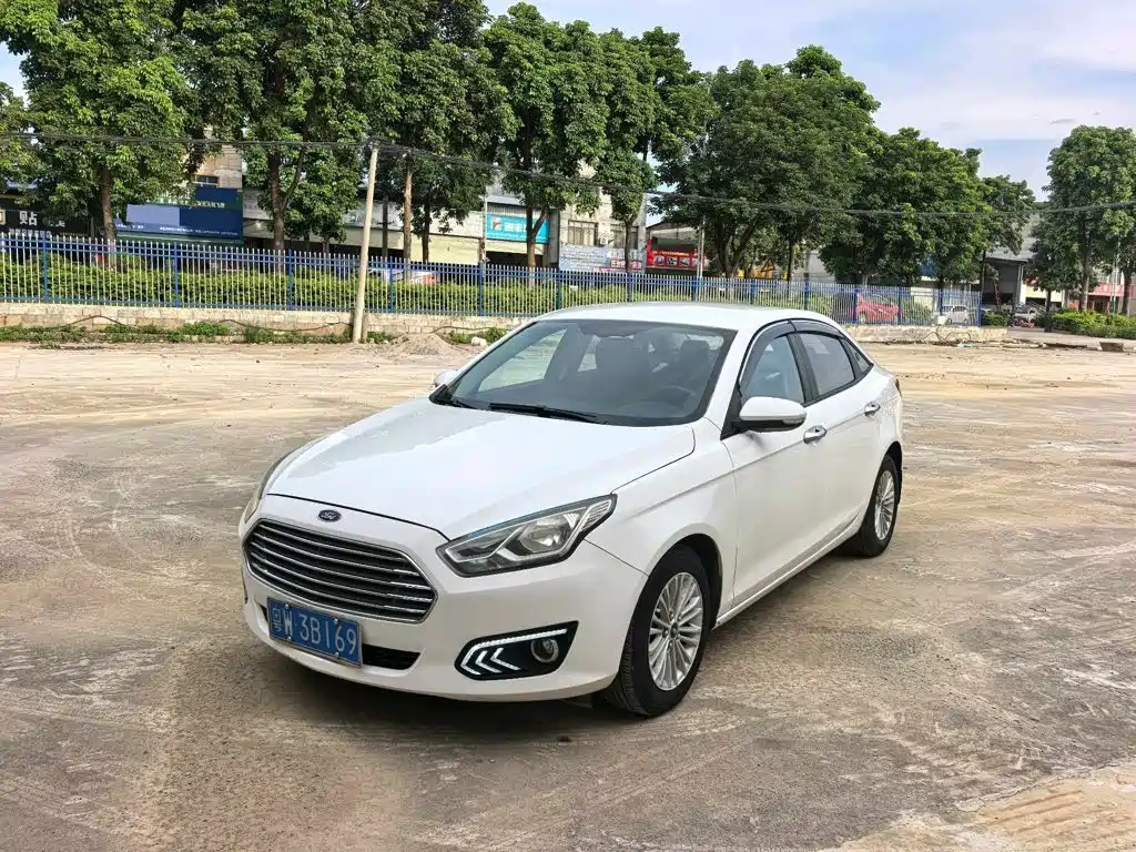 Ford Escort 2017
