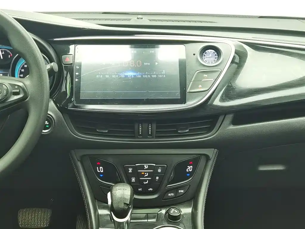 Buick Envision Plus 2017 — фото 12