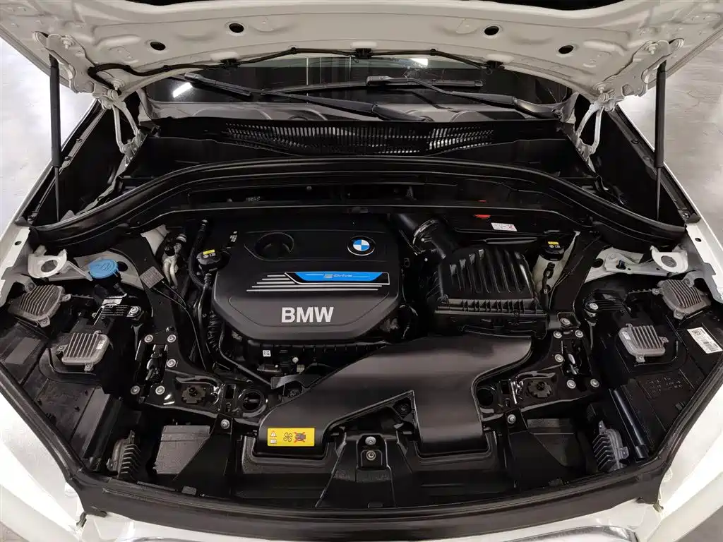 BMW X1 New Energy 2017 — фото 6