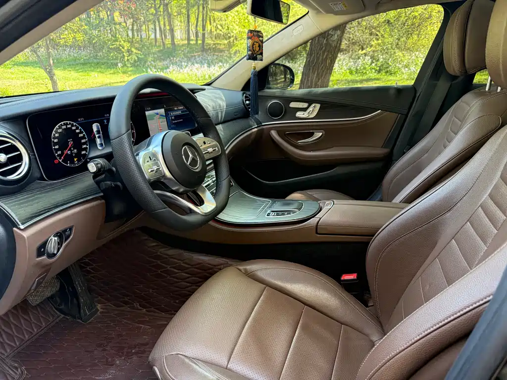 Mercedes-Benz E-Class 2019 — фото 8