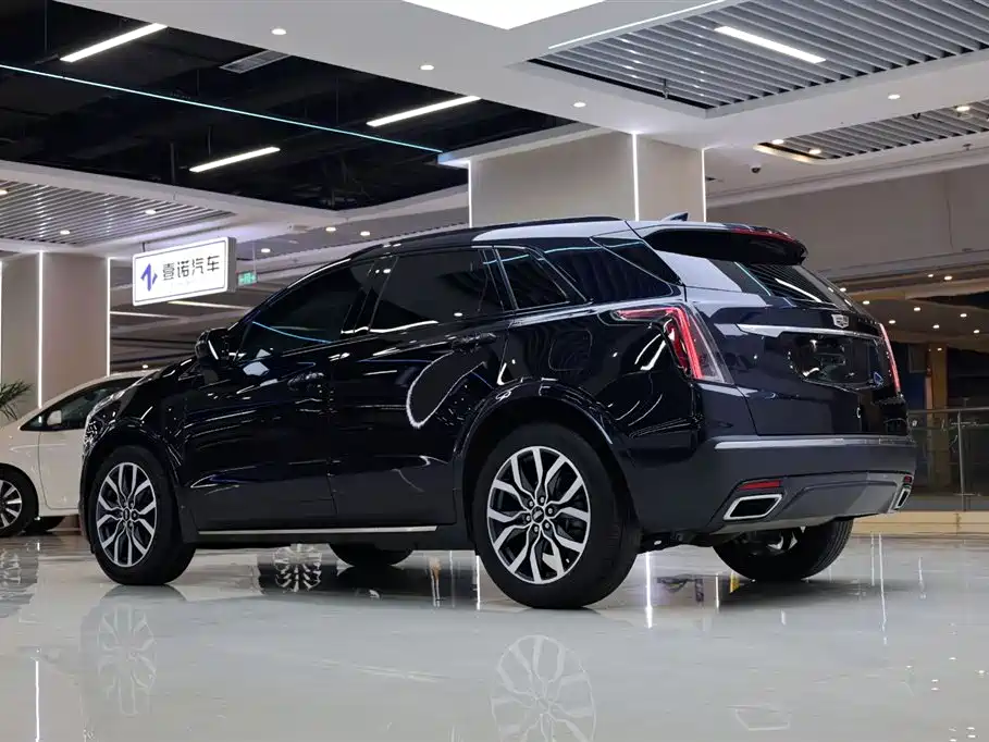 Cadillac XT5 2021 — фото 4