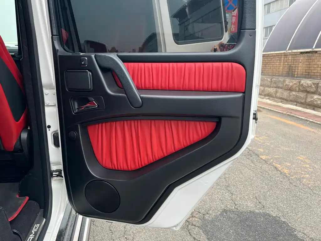 Mercedes-Benz G-Class AMG 2015 — фото 28