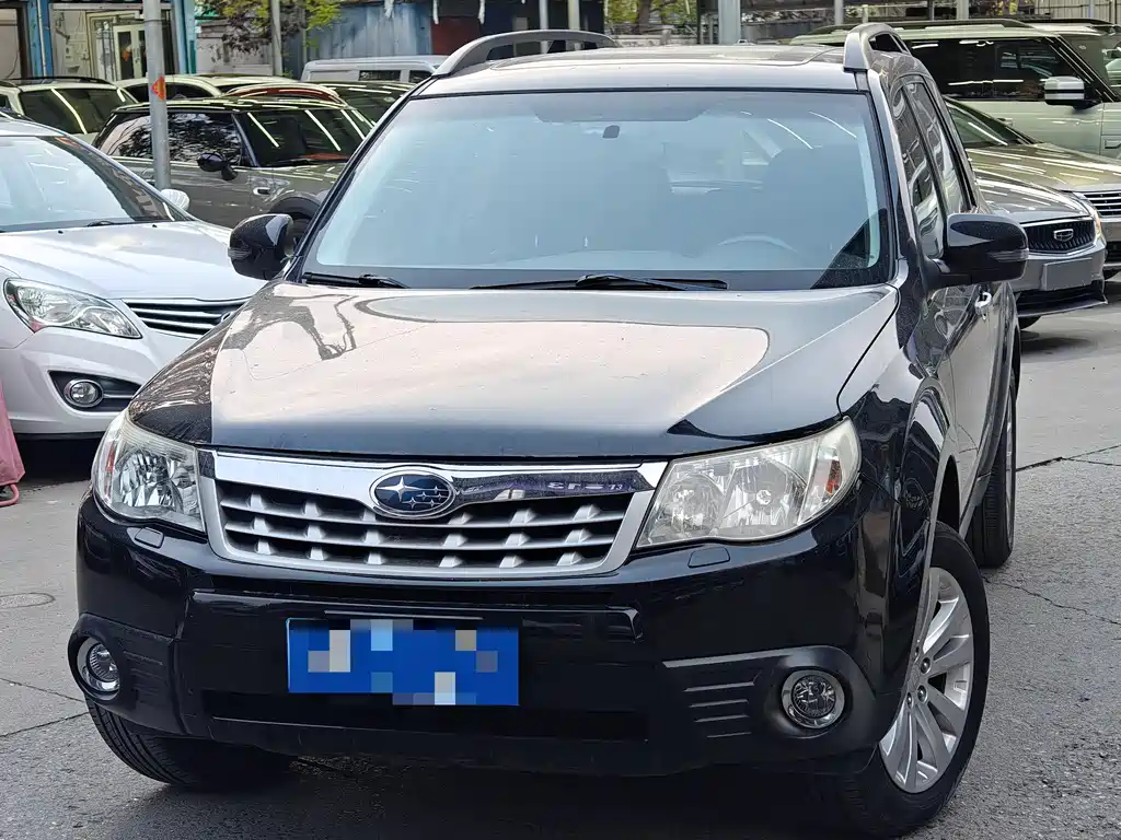 Subaru Forester 2013 — фото 2