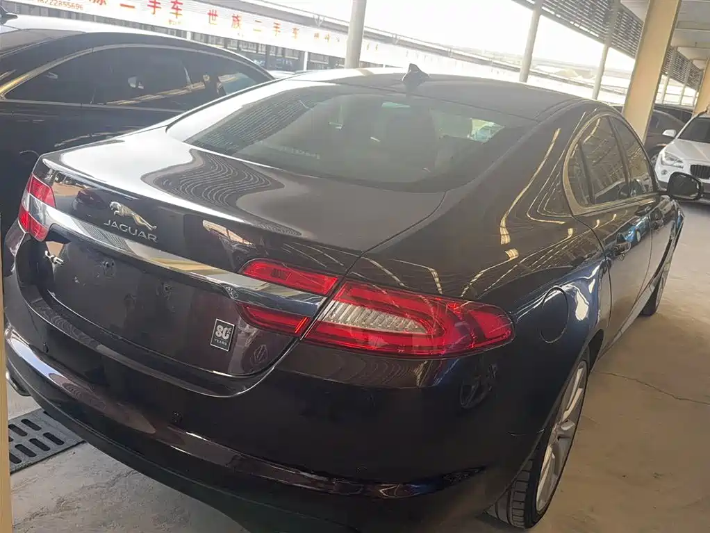 Jaguar XF 2015 — фото 7