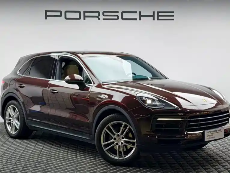 Porsche Cayenne 2021 — фото 3