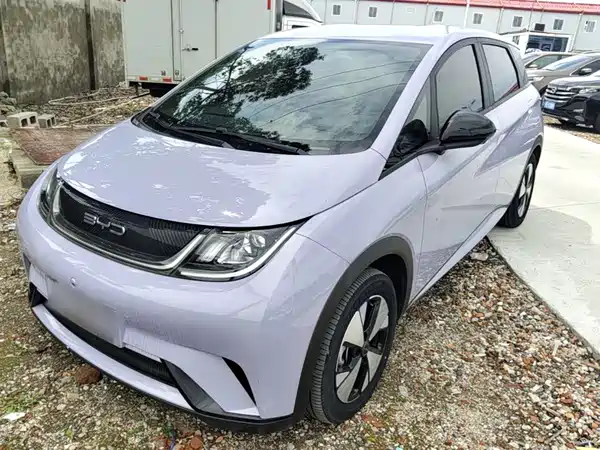 BYD Dolphin 2023