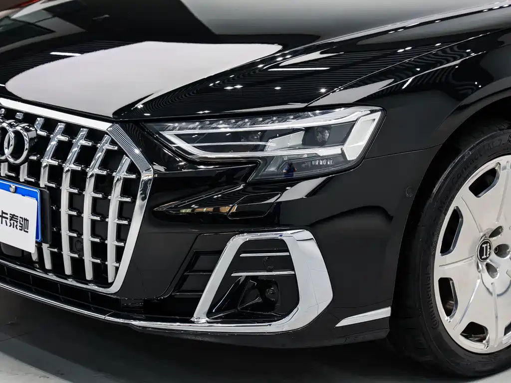 Audi A8 2022 — фото 8