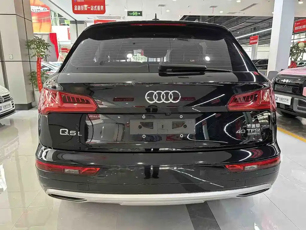Audi Q5L 2019 — фото 19