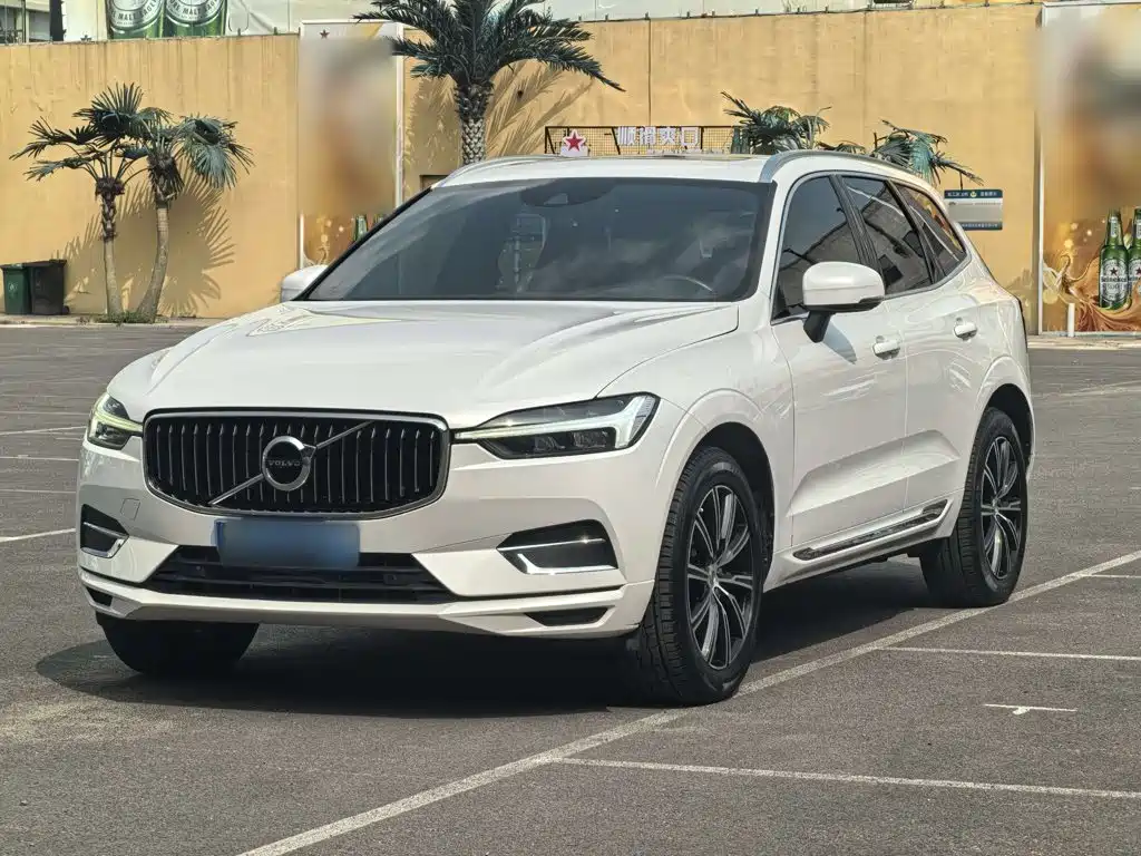 Volvo XC60 2021 — фото 2