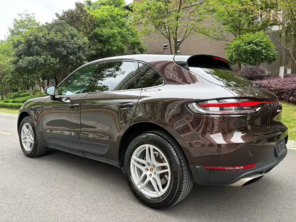 Porsche Macan 2019 — фото 9