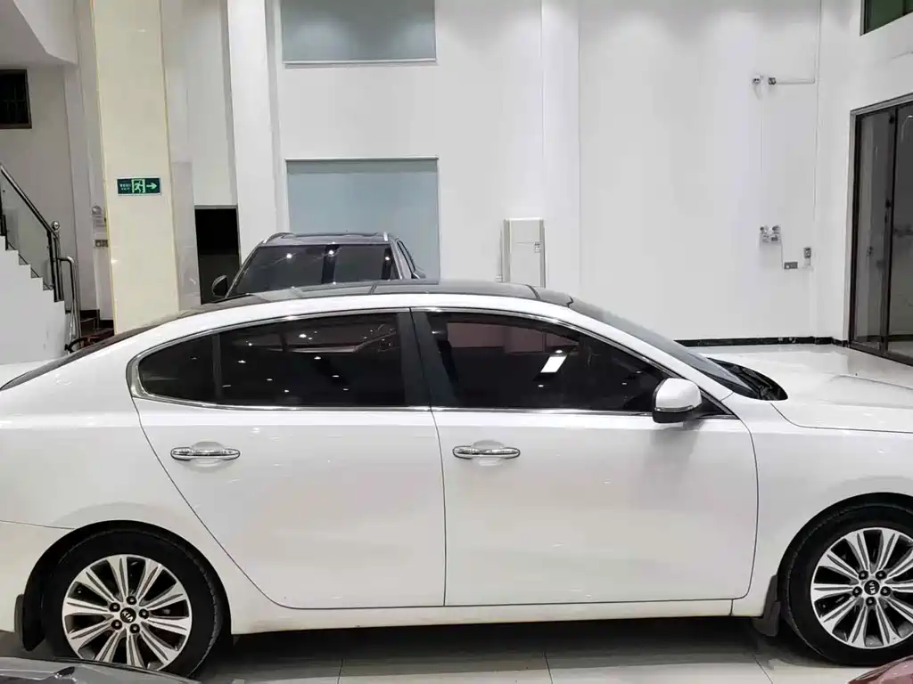 Kia K4 2015 — фото 15