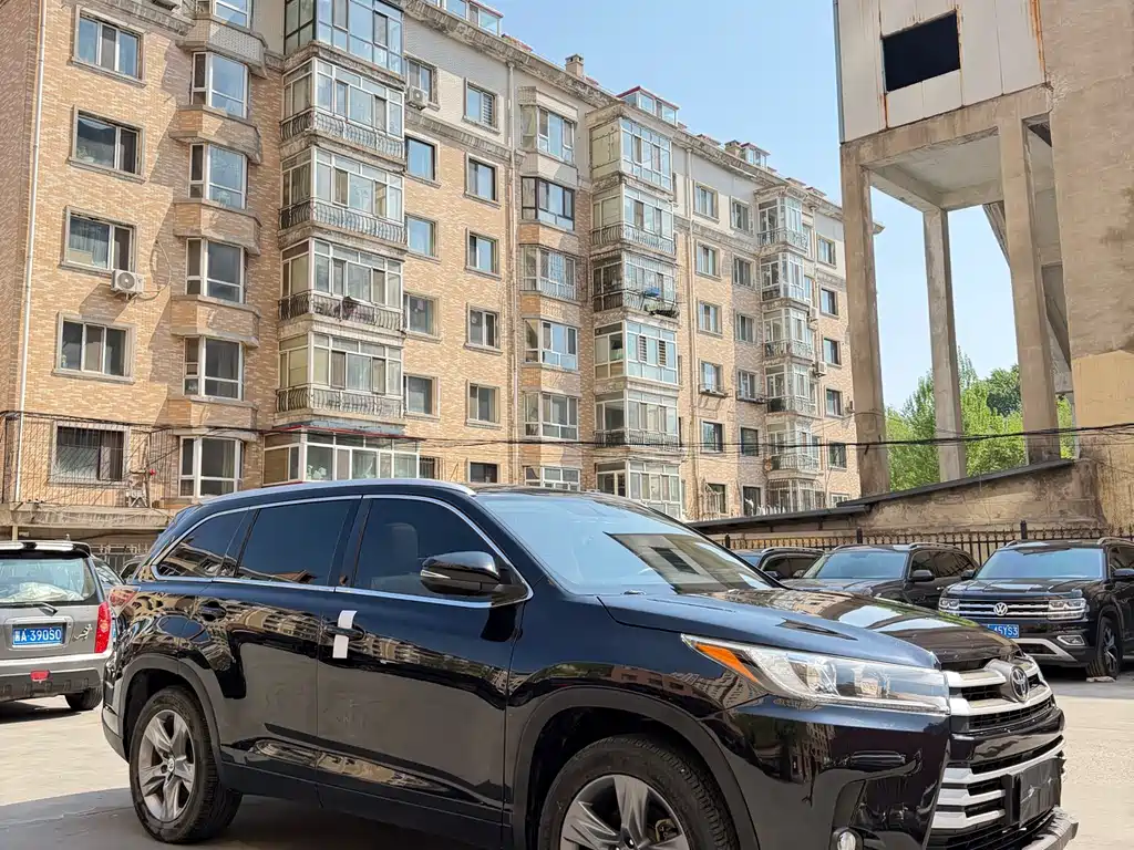 Toyota Highlander 2015 — фото 3