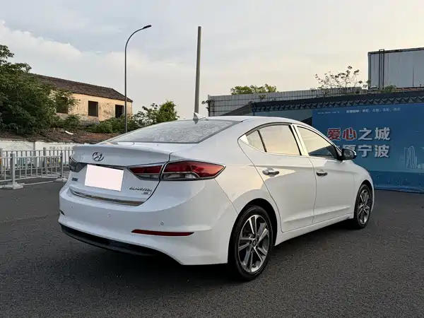 Hyundai Celesta 2016
