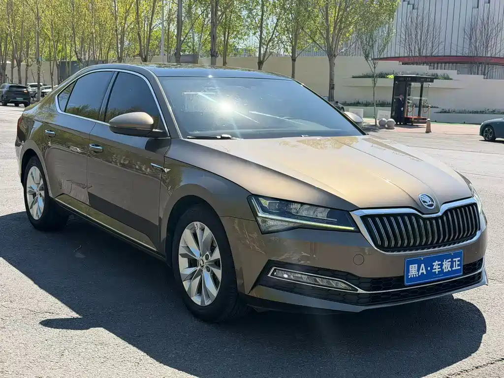 Skoda Superb 2020 — фото 1