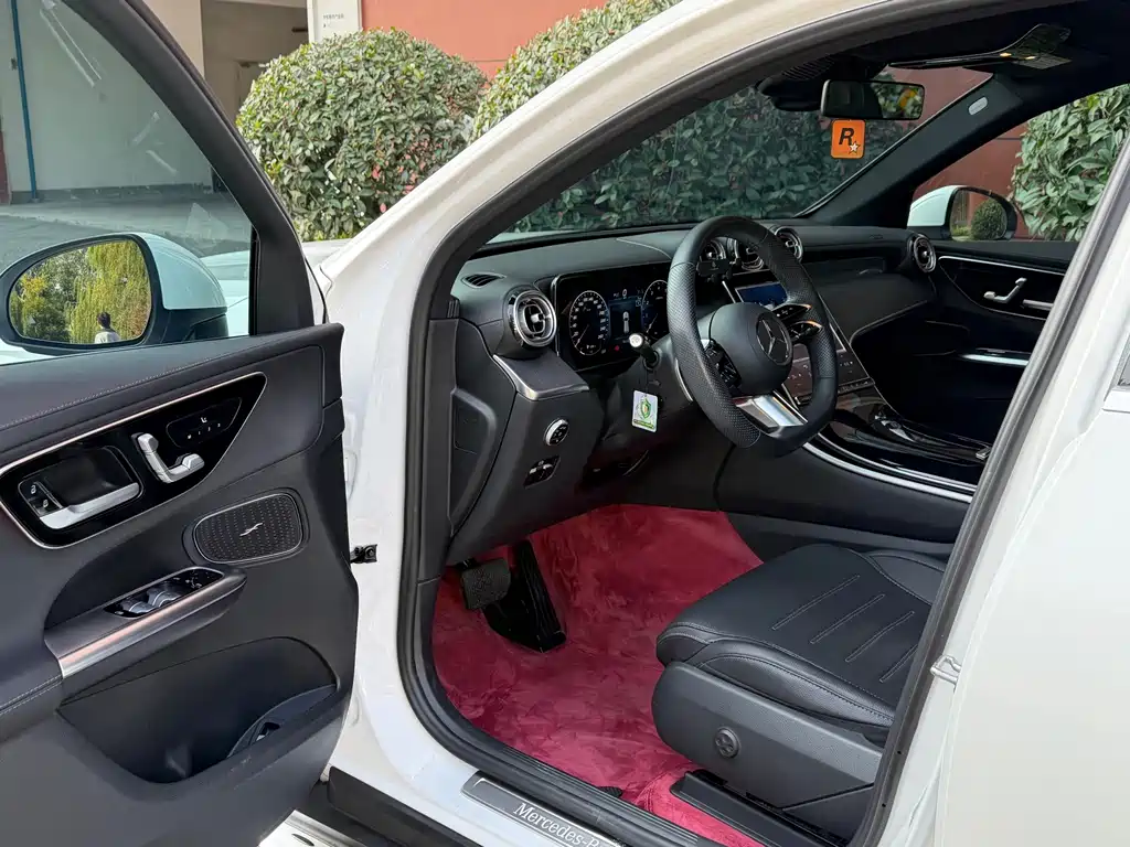 Mercedes-Benz GLC 2024
