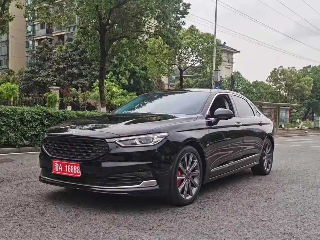 Ford Taurus 2019 — фото 1