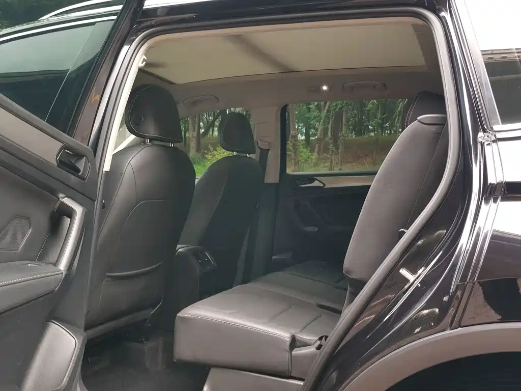 Volkswagen Tiguan L 2019 — фото 15