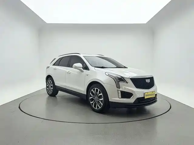Cadillac XT5 2023 — фото 3