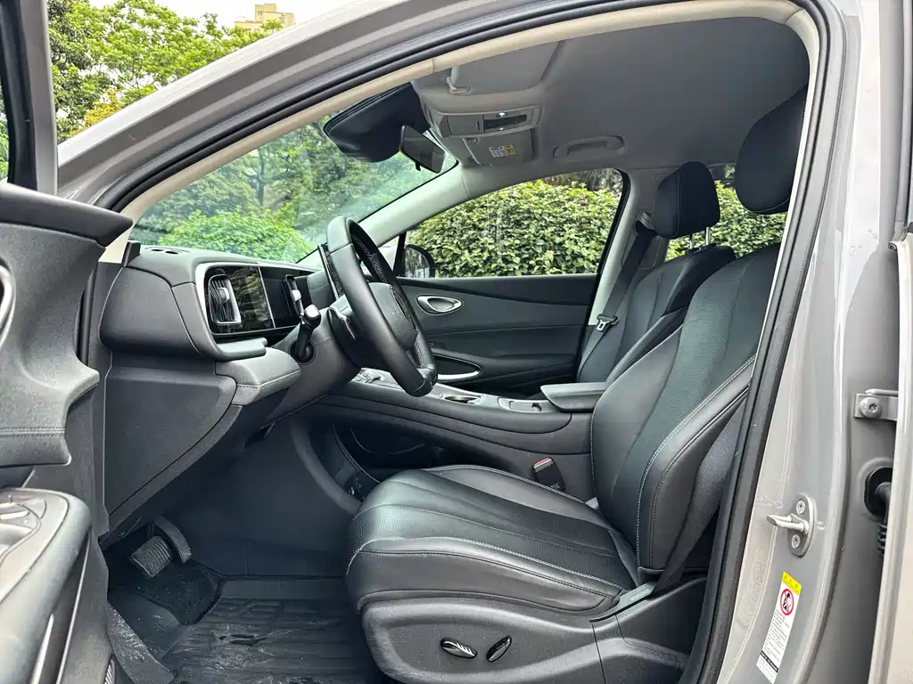 BYD Sealion 05 EV 2025 — фото 11