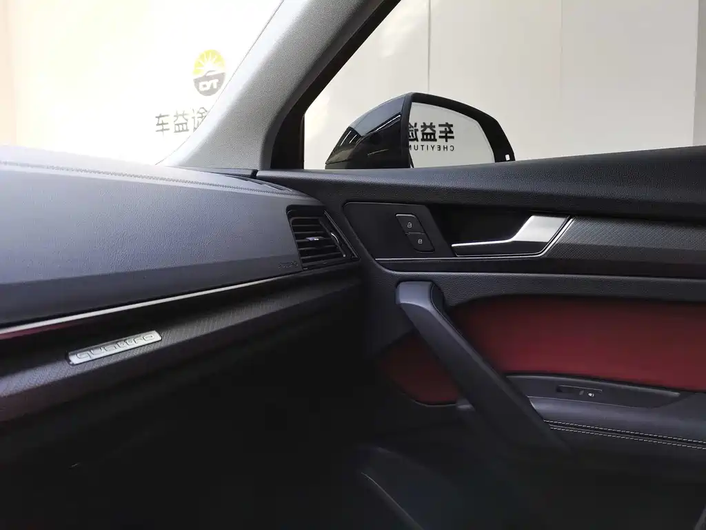 Audi Q5L 2022 — фото 14