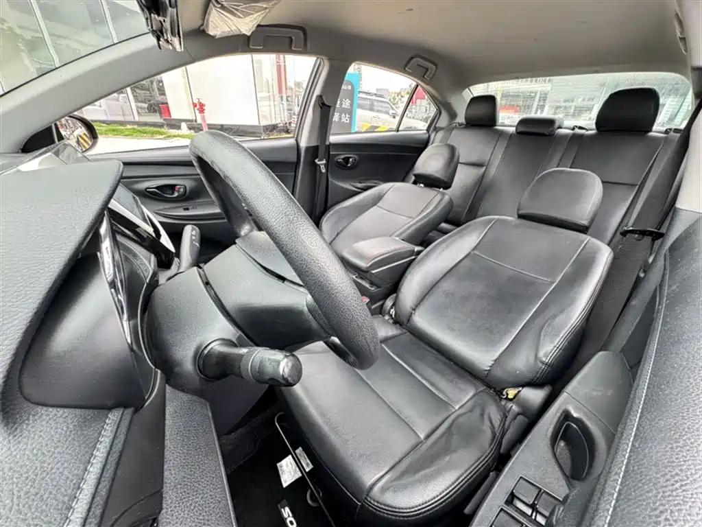 Toyota Vios 2017 — фото 10