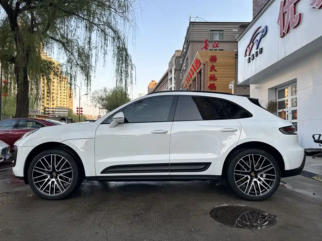 Porsche Macan 2022 — фото 3