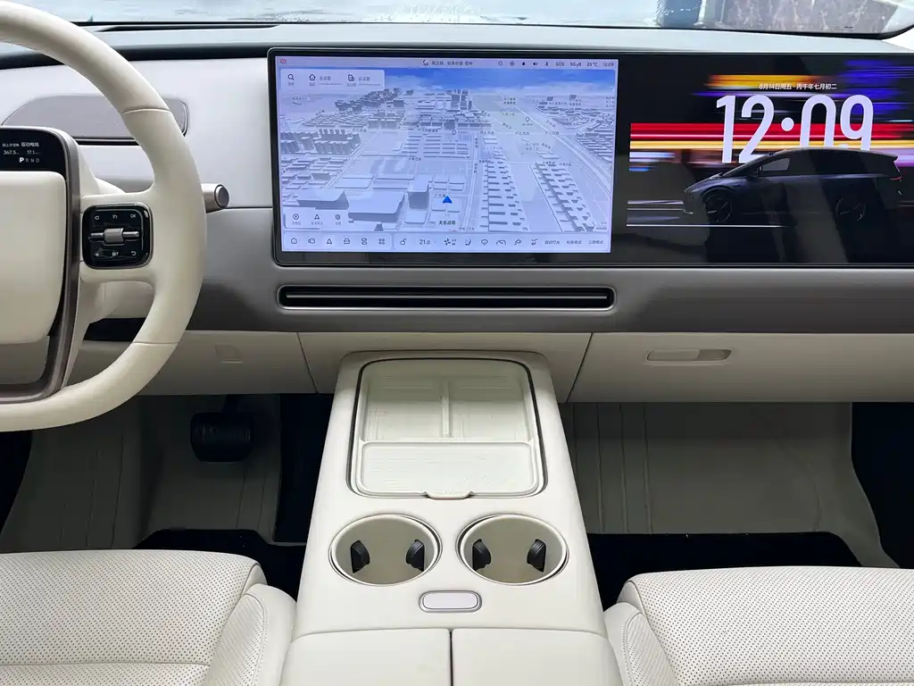 Li Auto i8 2025 — фото 11