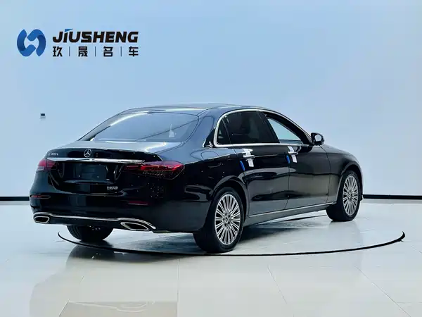 Mercedes-Benz E-Class 2023