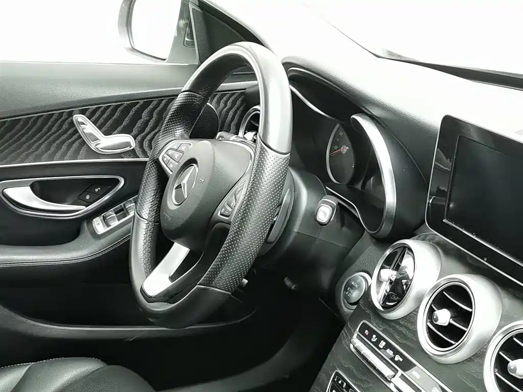 Mercedes-Benz C-Class 2017 — фото 22
