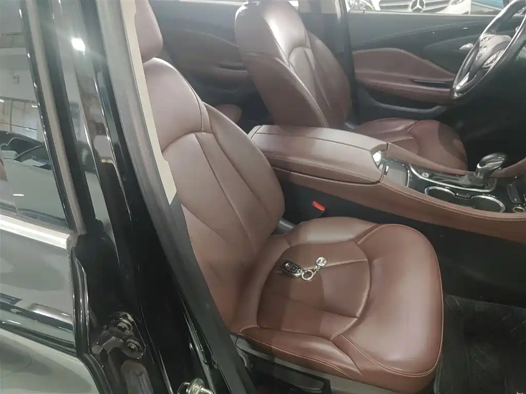 Buick Envision Plus 2020 — фото 25