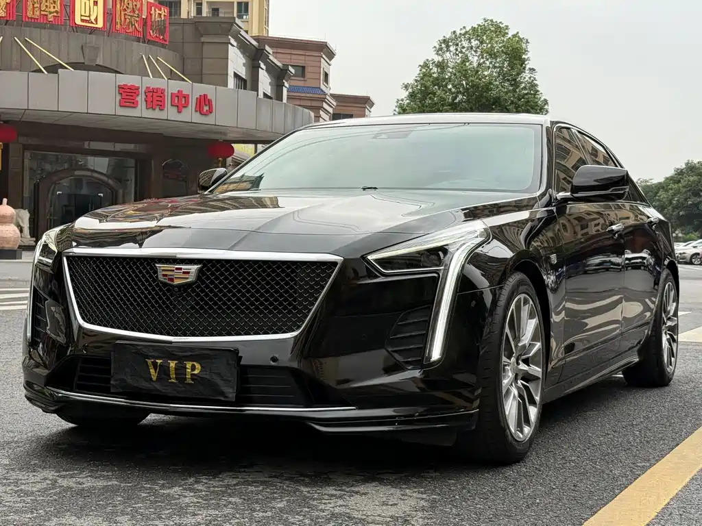 Cadillac CT6 2019 — фото 1