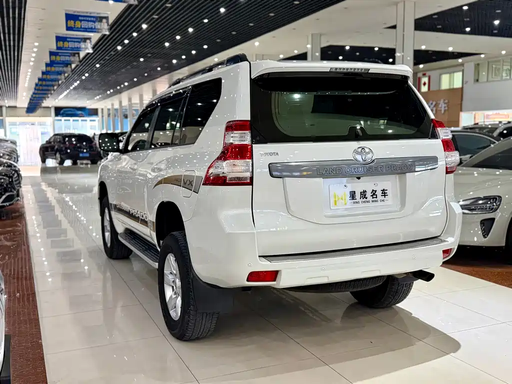 Toyota Prado 2016 — фото 18