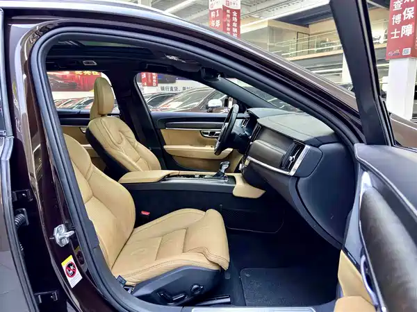 Volvo V90 2019
