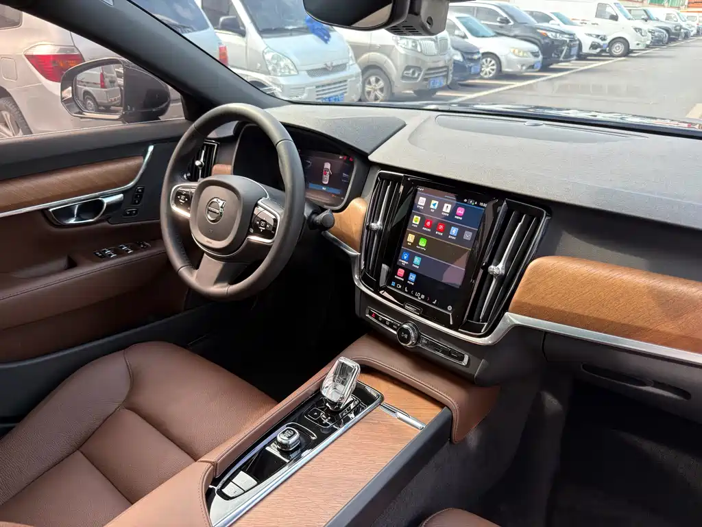 Volvo S90 2024 — фото 11