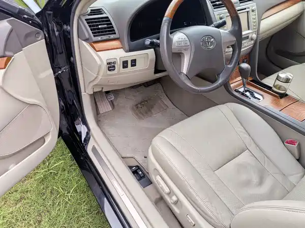 Toyota Camry 2011