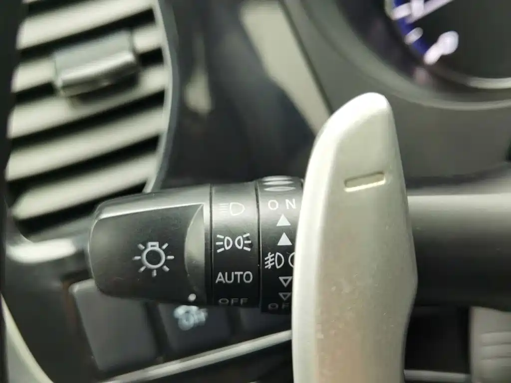 Mitsubishi Outlander 2021 — фото 21