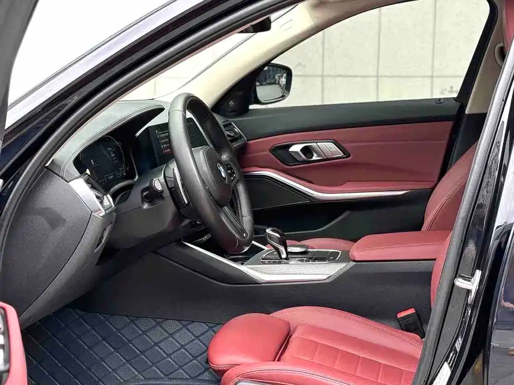 BMW 3 Series 2021