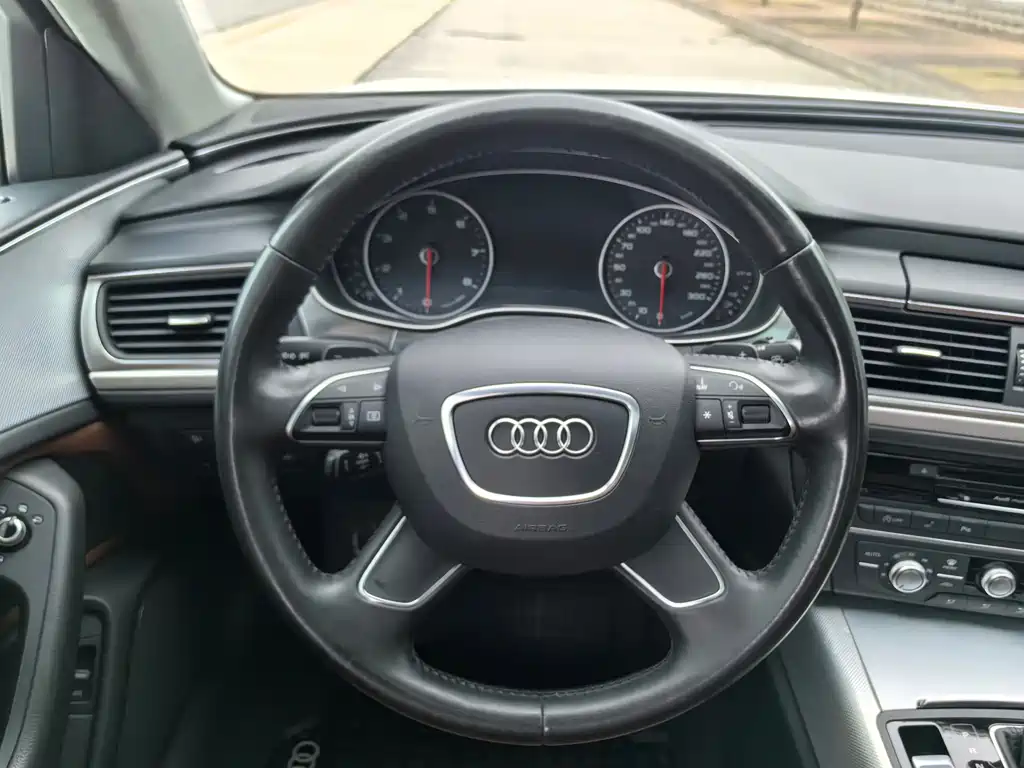 Audi A6L 2016 — фото 12