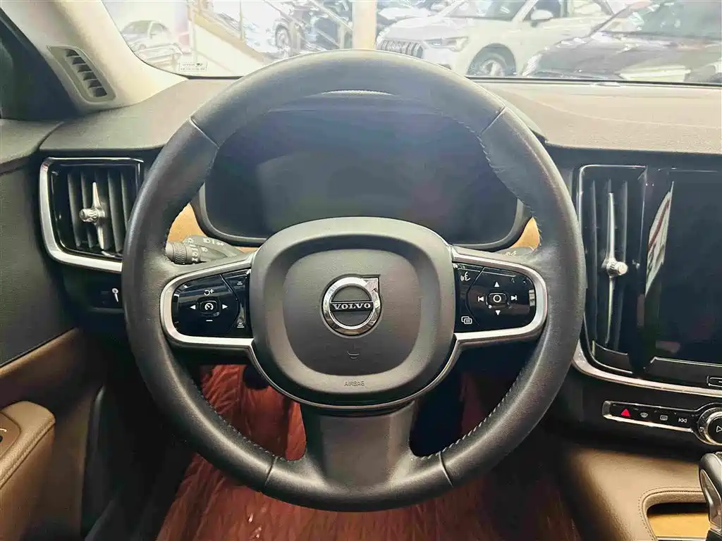 Volvo S90 2020 — фото 15