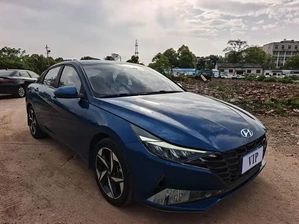Hyundai Elantra 2021